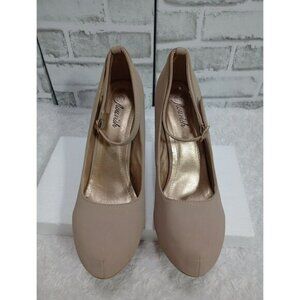 Flourish nude Pumps Ankle Strap  Heels Size 10